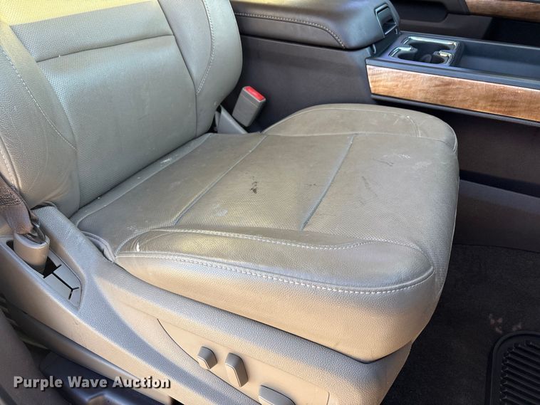 image for item EU4747 2017 Chevrolet Silverado 1500 Crew Cab pickup truck