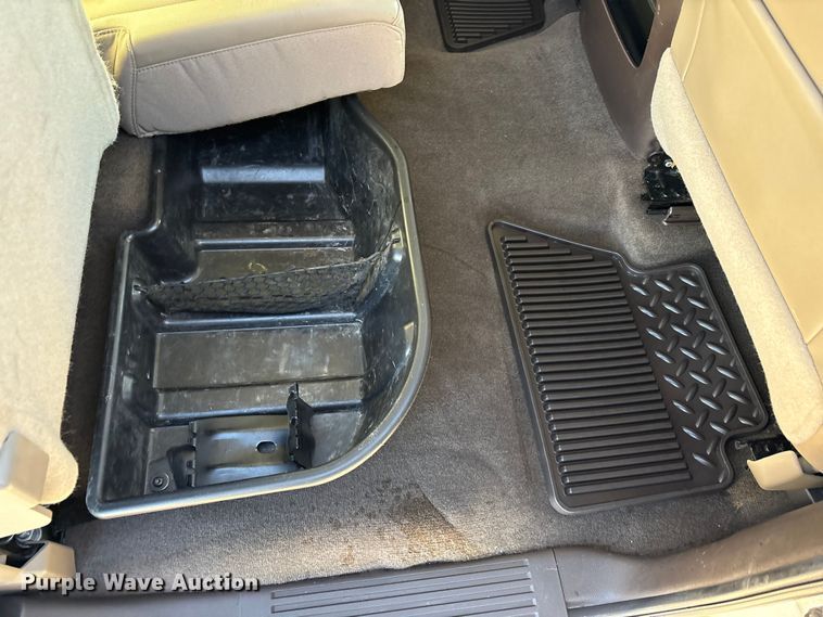 image for item EU4747 2017 Chevrolet Silverado 1500 Crew Cab pickup truck