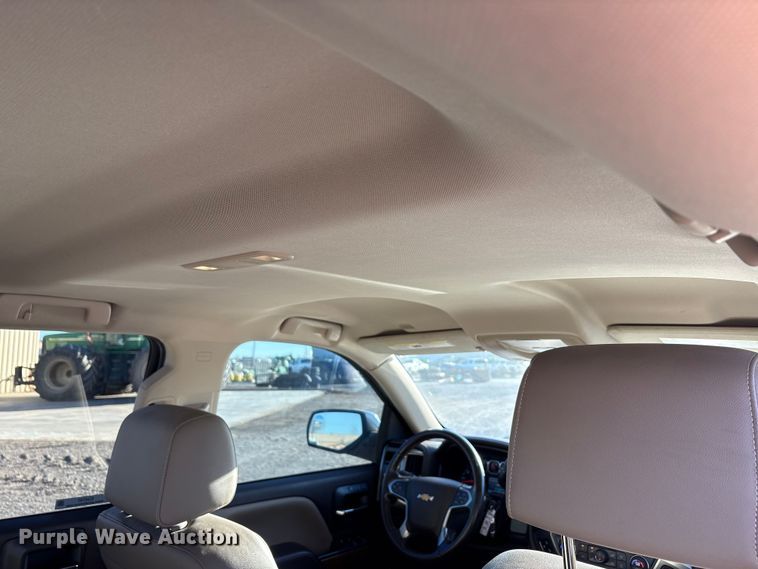 image for item EU4747 2017 Chevrolet Silverado 1500 Crew Cab pickup truck