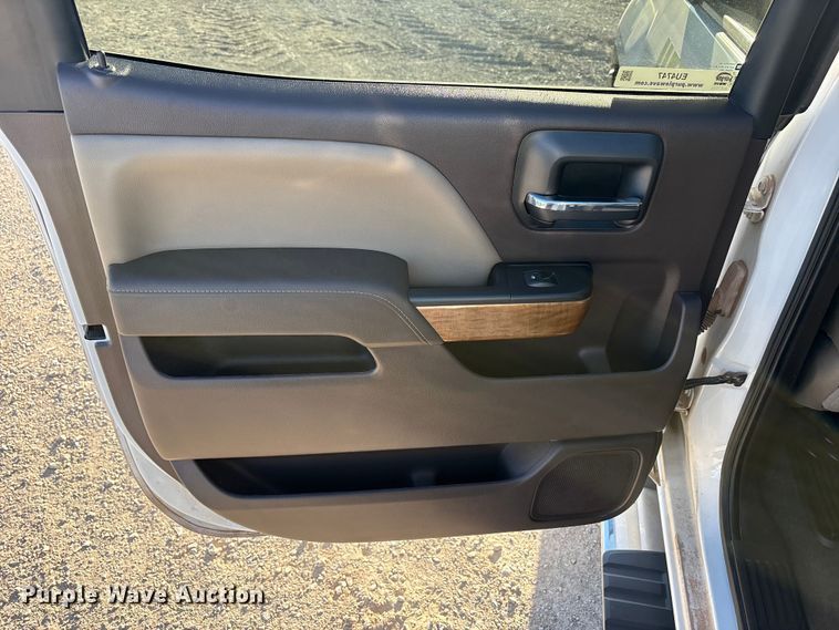 image for item EU4747 2017 Chevrolet Silverado 1500 Crew Cab pickup truck