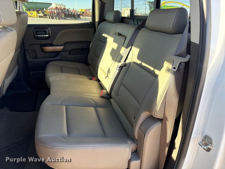 image for item EU4747 2017 Chevrolet Silverado 1500 Crew Cab pickup truck