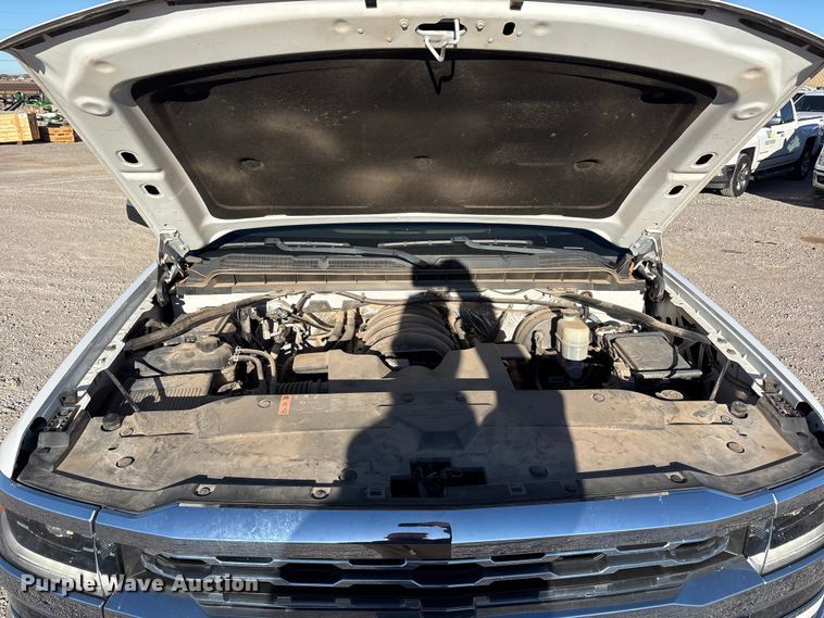 image for item EU4747 2017 Chevrolet Silverado 1500 Crew Cab pickup truck