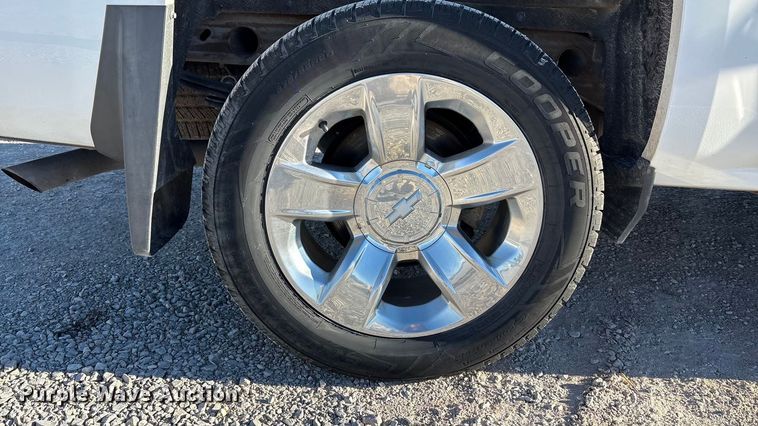 image for item EU4747 2017 Chevrolet Silverado 1500 Crew Cab pickup truck