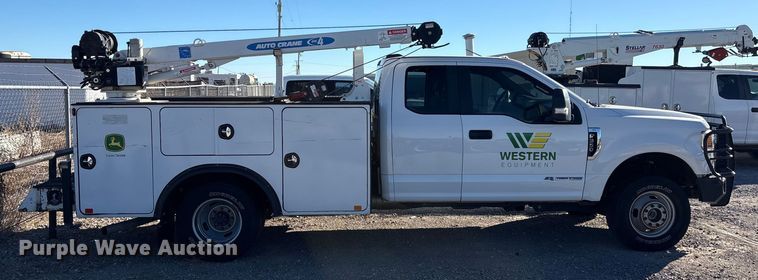 image for item EU4748 2020 Ford F350 Super Duty Ext. Cab utility bed pickup truck