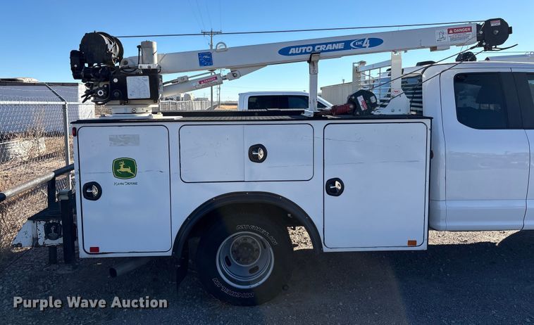 image for item EU4748 2020 Ford F350 Super Duty Ext. Cab utility bed pickup truck