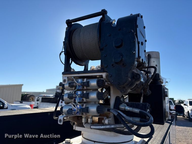 image for item EU4748 2020 Ford F350 Super Duty Ext. Cab utility bed pickup truck