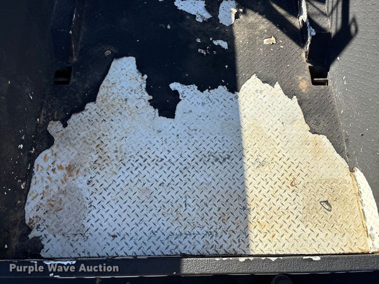 image for item EU4748 2020 Ford F350 Super Duty Ext. Cab utility bed pickup truck