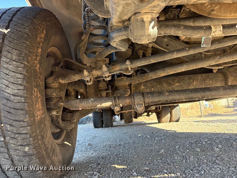 image for item EU4748 2020 Ford F350 Super Duty Ext. Cab utility bed pickup truck