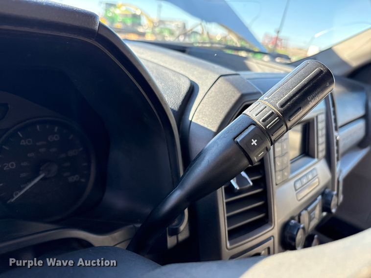 image for item EU4748 2020 Ford F350 Super Duty Ext. Cab utility bed pickup truck