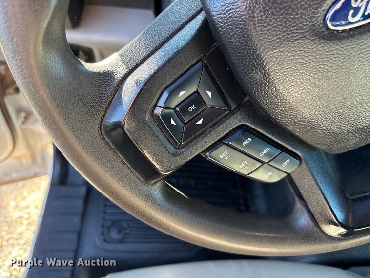 image for item EU4748 2020 Ford F350 Super Duty Ext. Cab utility bed pickup truck