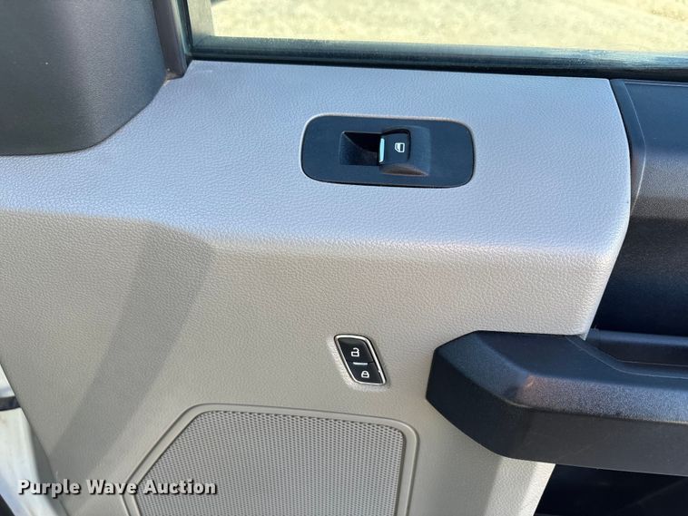 image for item EU4748 2020 Ford F350 Super Duty Ext. Cab utility bed pickup truck