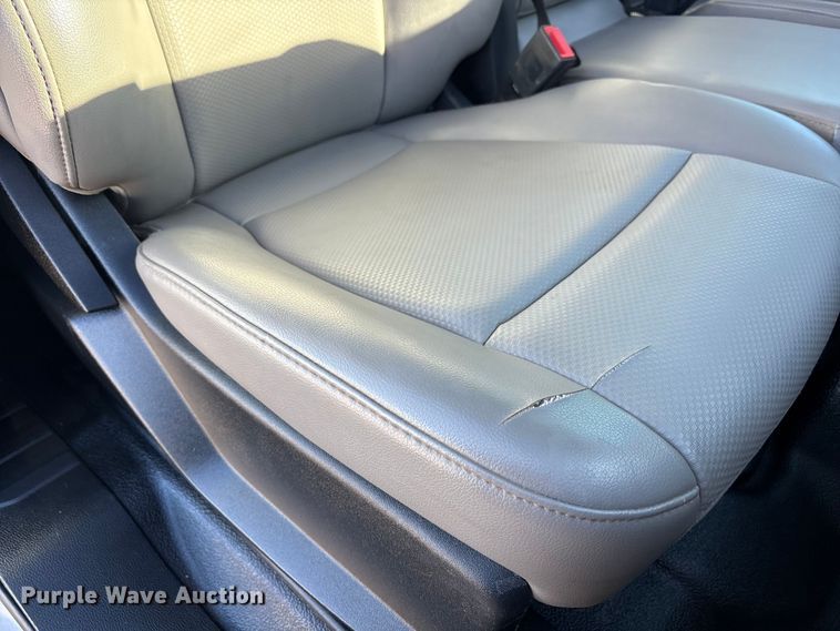 image for item EU4748 2020 Ford F350 Super Duty Ext. Cab utility bed pickup truck