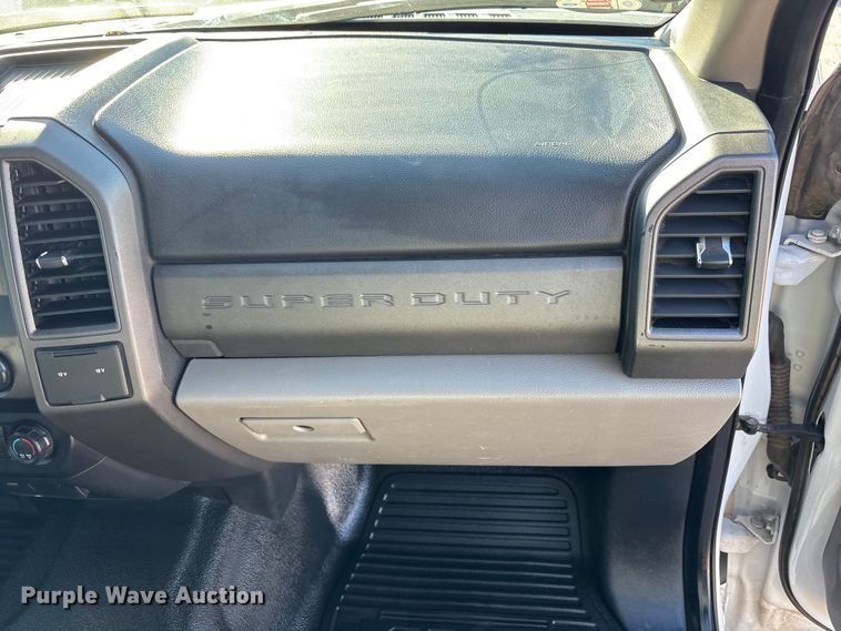 image for item EU4748 2020 Ford F350 Super Duty Ext. Cab utility bed pickup truck