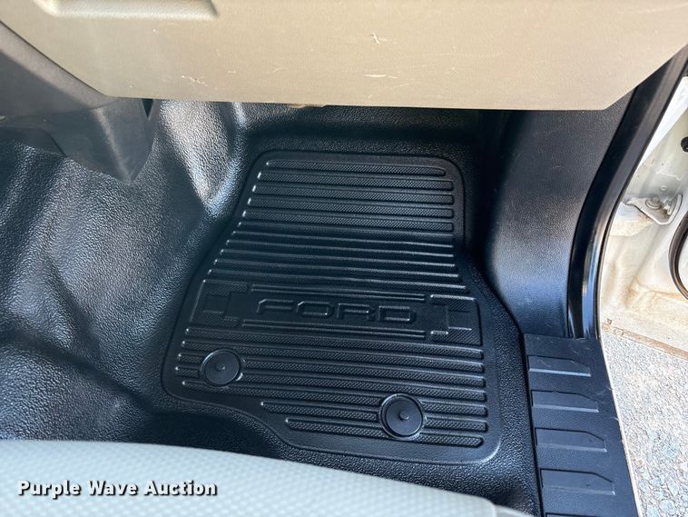 image for item EU4748 2020 Ford F350 Super Duty Ext. Cab utility bed pickup truck