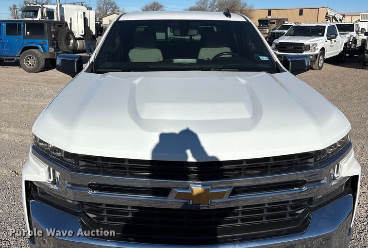 image for item EU4749 2021 Chevrolet Silverado 1500 Crew Cab pickup truck