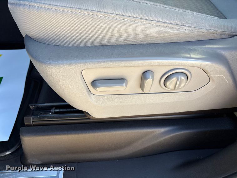 image for item EU4749 2021 Chevrolet Silverado 1500 Crew Cab pickup truck