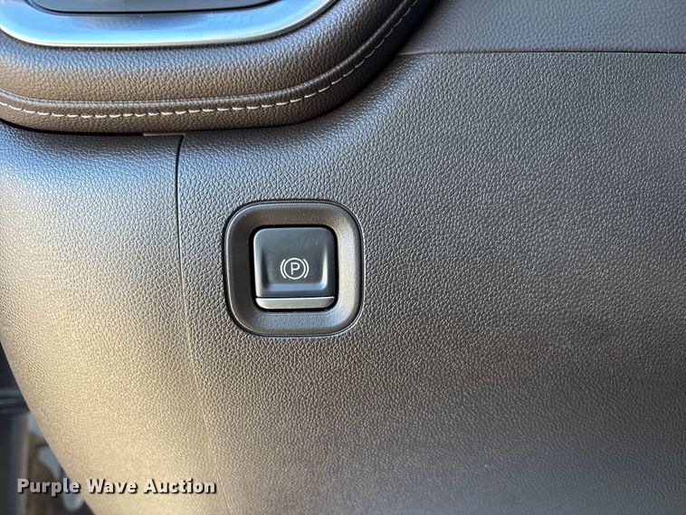 image for item EU4749 2021 Chevrolet Silverado 1500 Crew Cab pickup truck