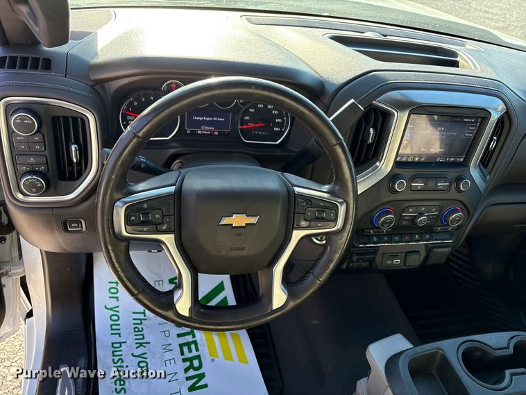 image for item EU4749 2021 Chevrolet Silverado 1500 Crew Cab pickup truck