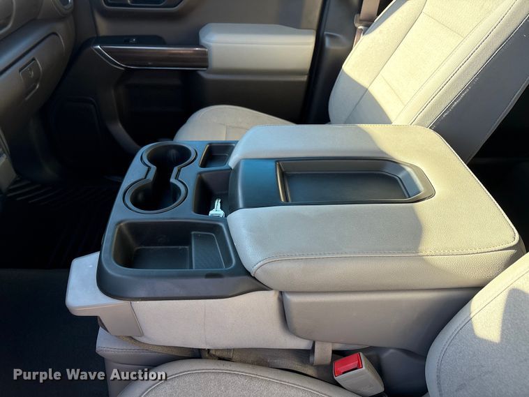 image for item EU4749 2021 Chevrolet Silverado 1500 Crew Cab pickup truck