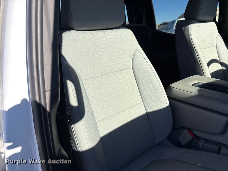 image for item EU4749 2021 Chevrolet Silverado 1500 Crew Cab pickup truck