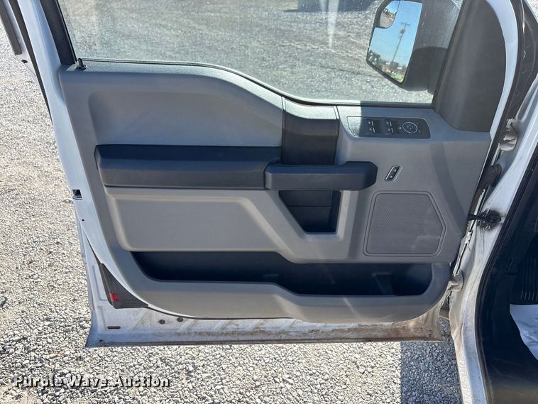 image for item EU4750 2018 Ford F150 Ext. Cab pickup truck