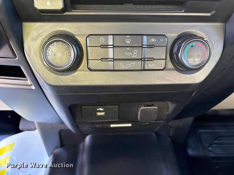 image for item EU4750 2018 Ford F150 Ext. Cab pickup truck