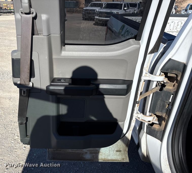 image for item EU4750 2018 Ford F150 Ext. Cab pickup truck