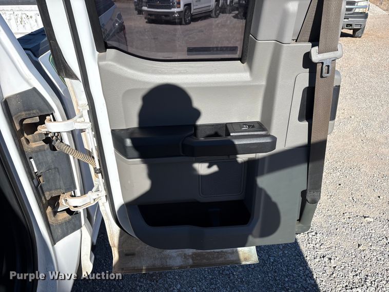 image for item EU4750 2018 Ford F150 Ext. Cab pickup truck