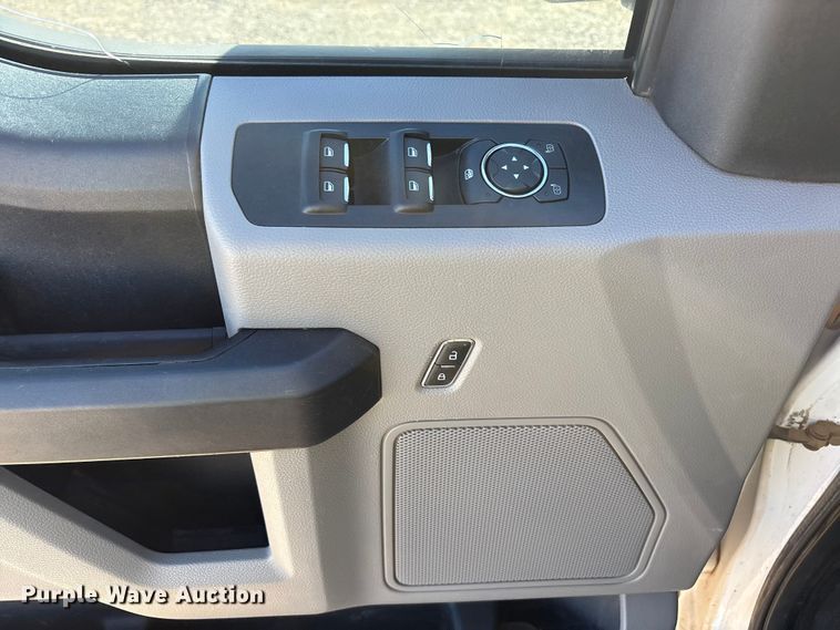 image for item EU4751 2015 Ford F150 Ext. Cab pickup truck