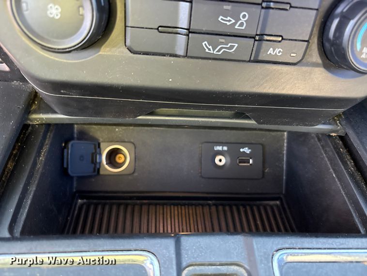 image for item EU4751 2015 Ford F150 Ext. Cab pickup truck