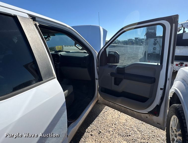 image for item EU4751 2015 Ford F150 Ext. Cab pickup truck