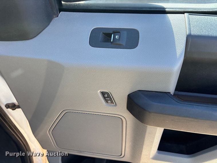 image for item EU4751 2015 Ford F150 Ext. Cab pickup truck