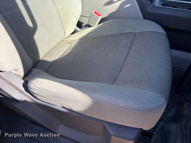 image for item EU4751 2015 Ford F150 Ext. Cab pickup truck