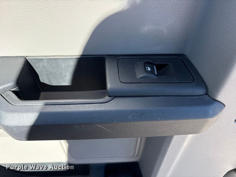 image for item EU4751 2015 Ford F150 Ext. Cab pickup truck