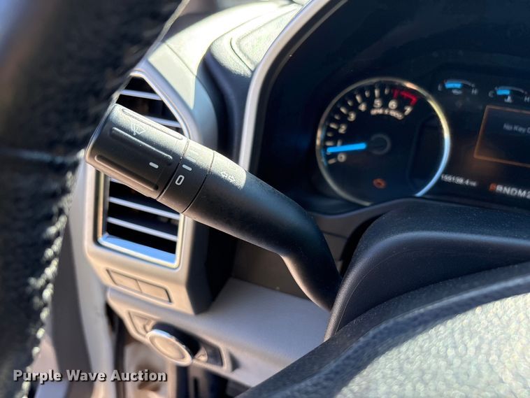 image for item EU4752 2015 Ford F150 Crew Cab pickup truck