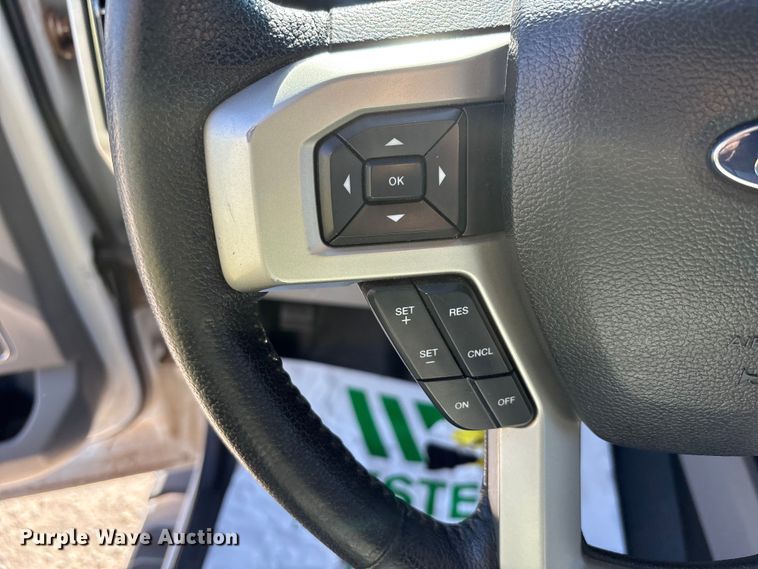 image for item EU4752 2015 Ford F150 Crew Cab pickup truck