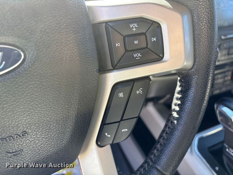 image for item EU4752 2015 Ford F150 Crew Cab pickup truck