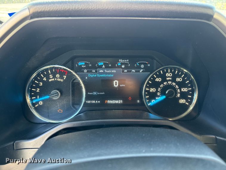 image for item EU4752 2015 Ford F150 Crew Cab pickup truck