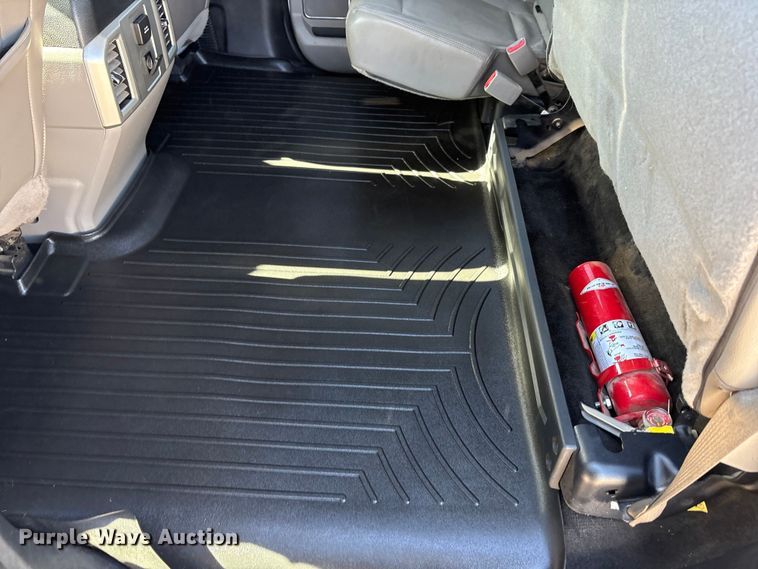 image for item EU4752 2015 Ford F150 Crew Cab pickup truck