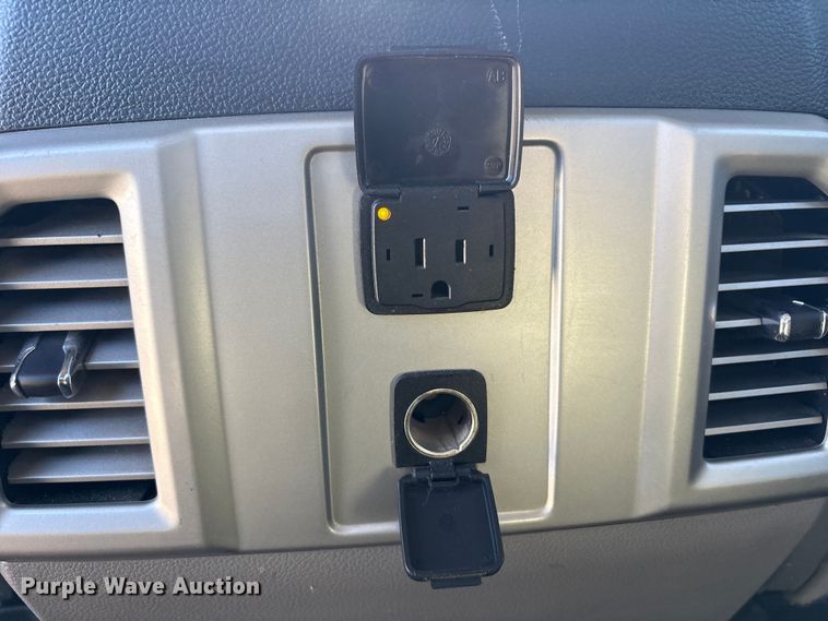 image for item EU4752 2015 Ford F150 Crew Cab pickup truck