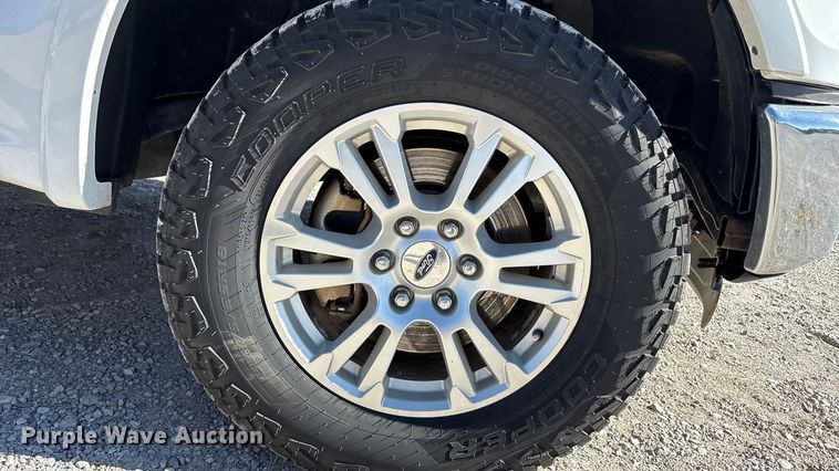 image for item EU4752 2015 Ford F150 Crew Cab pickup truck