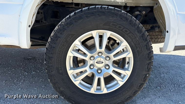 image for item EU4752 2015 Ford F150 Crew Cab pickup truck