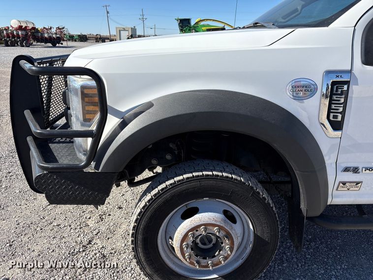 image for item EU4754 2019 Ford F550 utility / service truck