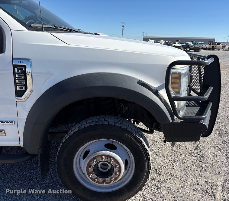 image for item EU4754 2019 Ford F550 utility / service truck