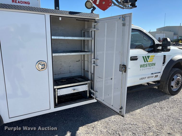 image for item EU4754 2019 Ford F550 utility / service truck