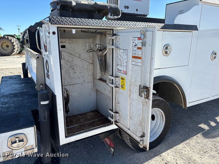 image for item EU4754 2019 Ford F550 utility / service truck