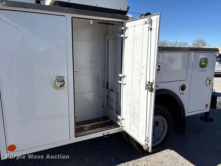 image for item EU4754 2019 Ford F550 utility / service truck