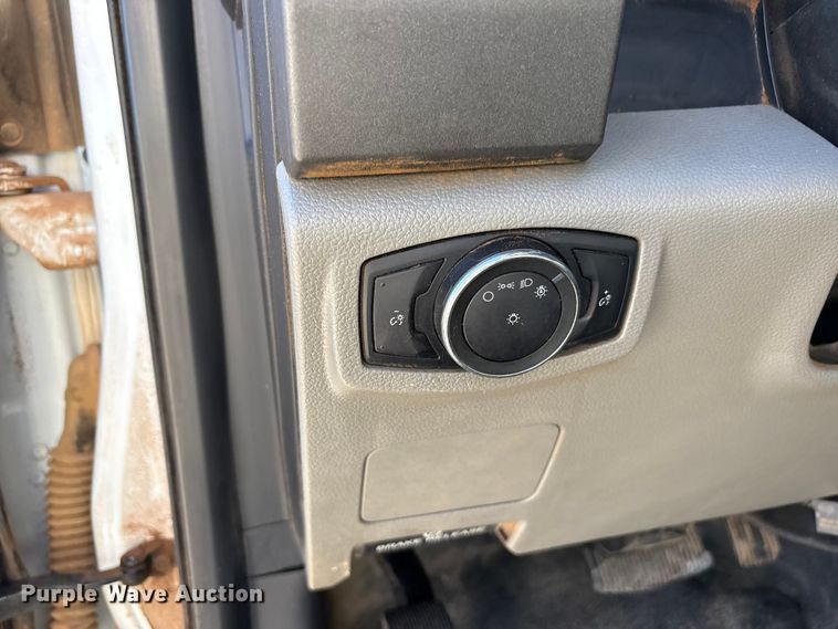 image for item EU4754 2019 Ford F550 utility / service truck