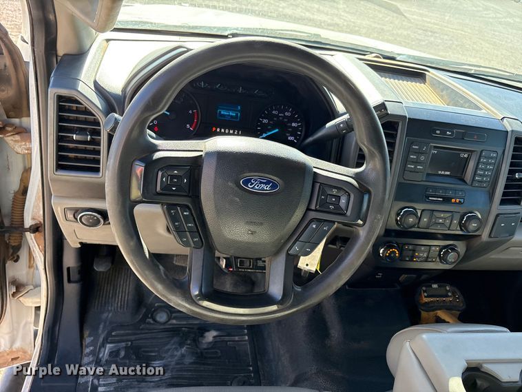 image for item EU4754 2019 Ford F550 utility / service truck