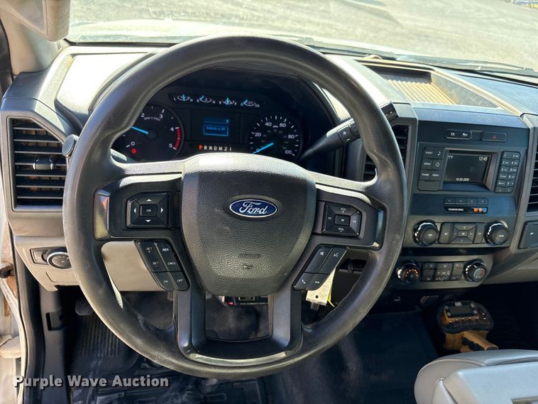 image for item EU4754 2019 Ford F550 utility / service truck